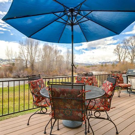 Riverfront Cabin About 4 Mi To Granby Ranch! Bagian luar foto
