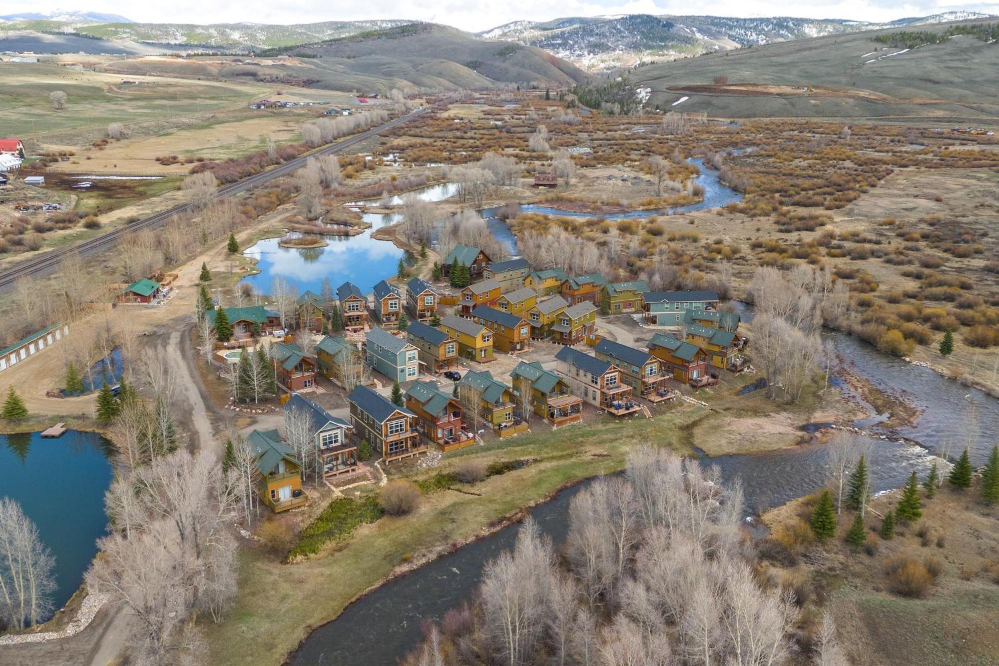 Riverfront Cabin About 4 Mi To Granby Ranch! Bagian luar foto