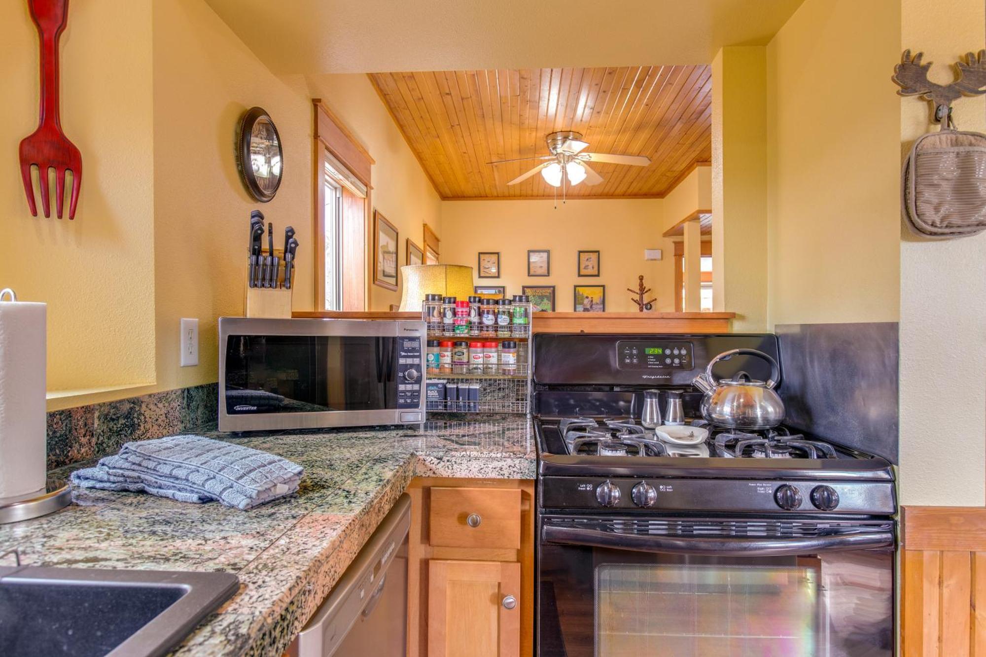 Riverfront Cabin About 4 Mi To Granby Ranch! Bagian luar foto