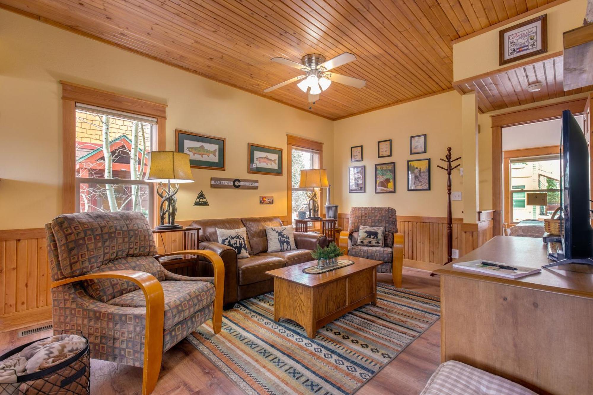 Riverfront Cabin About 4 Mi To Granby Ranch! Bagian luar foto